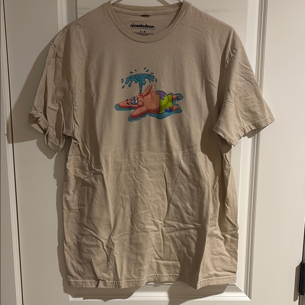 NWOT Nickelodeon Tan Short Sleeve Tee Casual Cotton